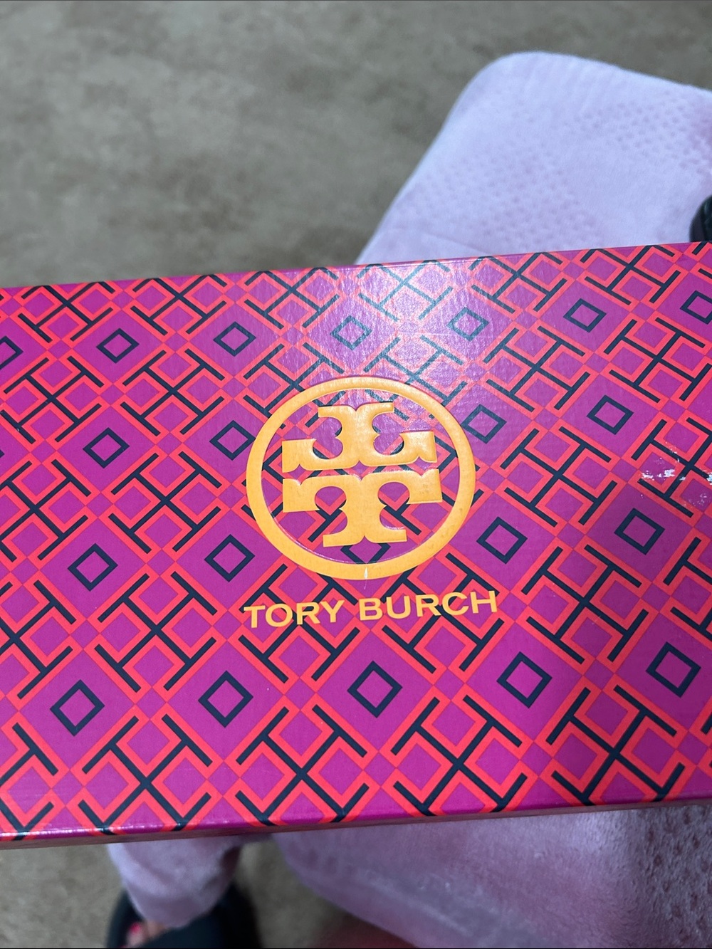 Tory Burch Coco Patent Logo Slide Sandals with Box - Picture 2 of 6